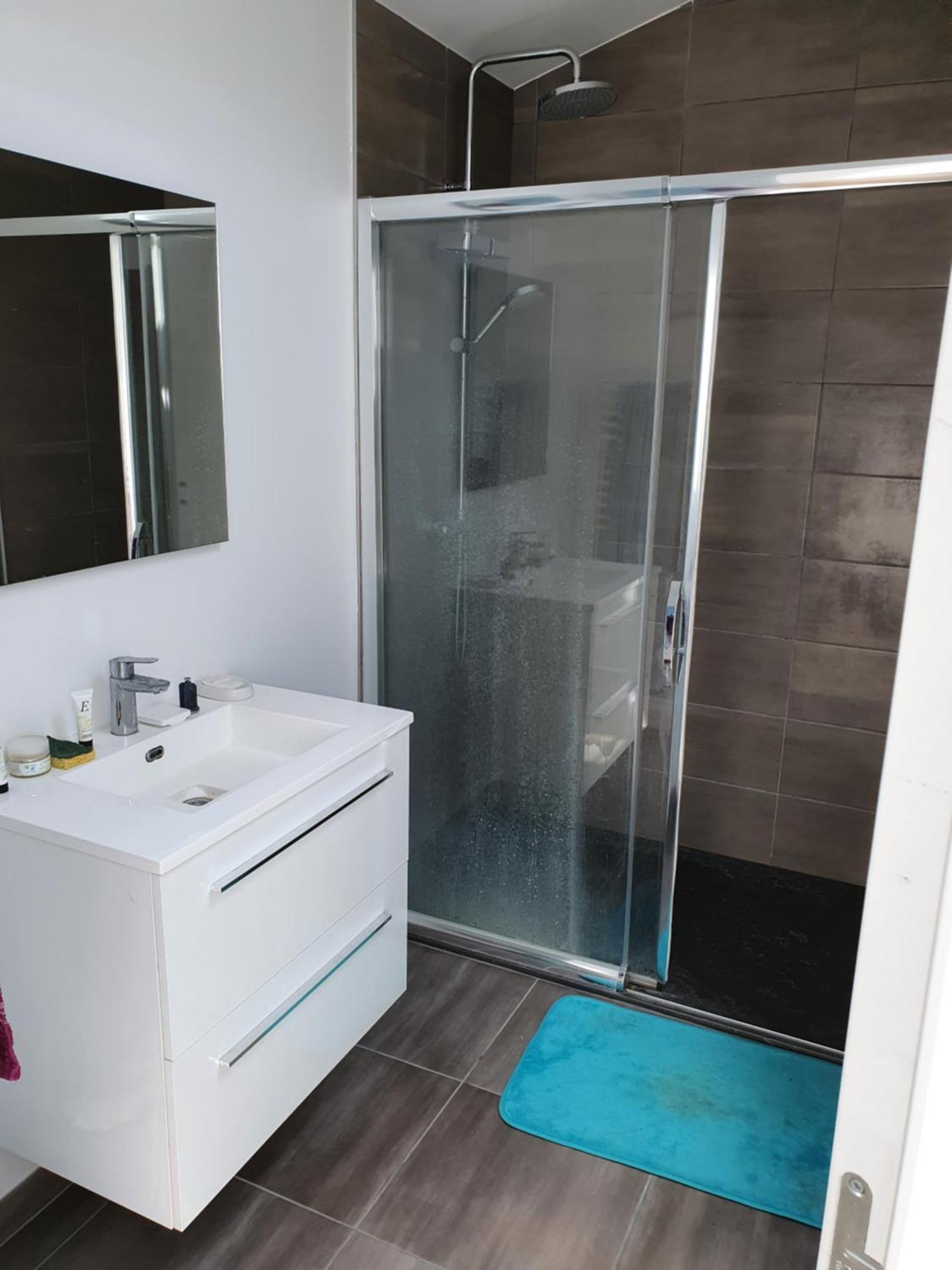 בורדו Chambre Privee Chez L'Habitant En Colocation Dans Agreable Maison Avec Jardin - A Private Room In A Shared House With Garden מראה חיצוני תמונה